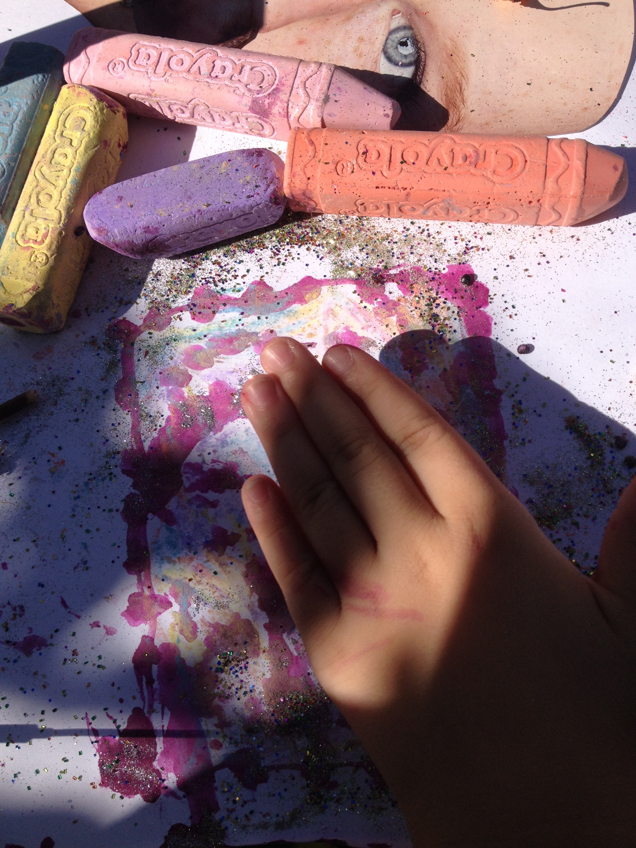 Asiri's hand