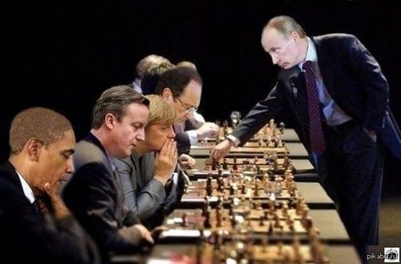 Russia-Putin-plays-chess.jpg