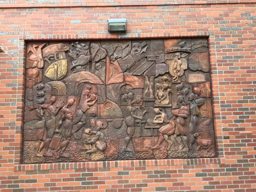 bas-relief-1